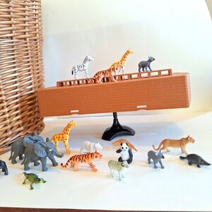Noahs Ark Animal Balance Game Set for Kids Very Good Condition